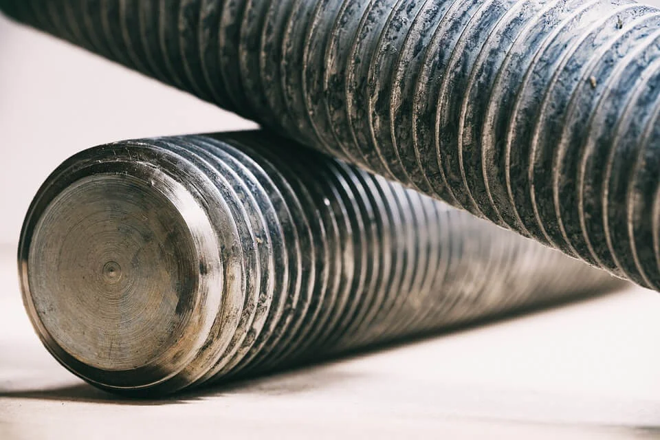 Jak toczyć gwinty na tokarce