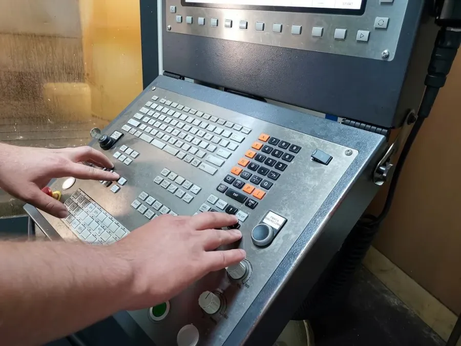 Podstawy programowania CNC